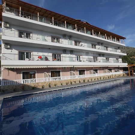 Hotel Riviera Борш Экстерьер фото