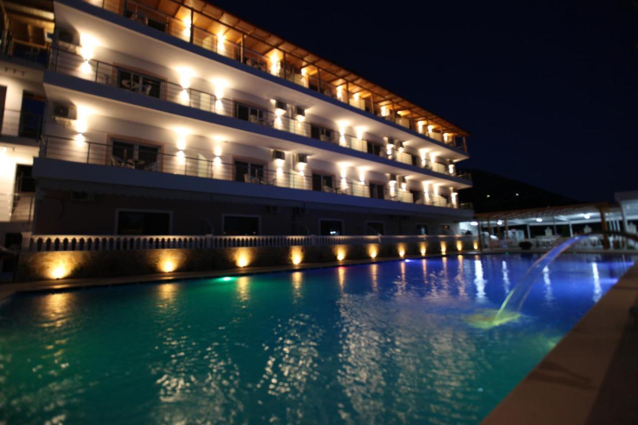 Hotel Riviera Борш Экстерьер фото