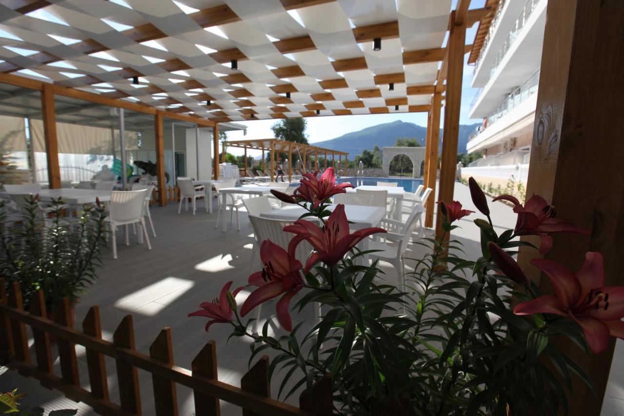Hotel Riviera Борш Экстерьер фото