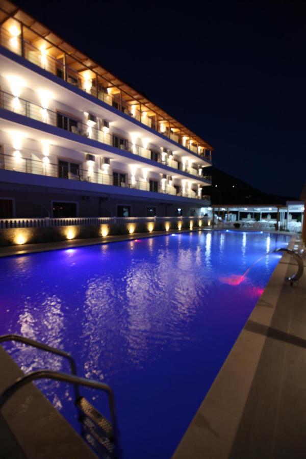 Hotel Riviera Борш Экстерьер фото